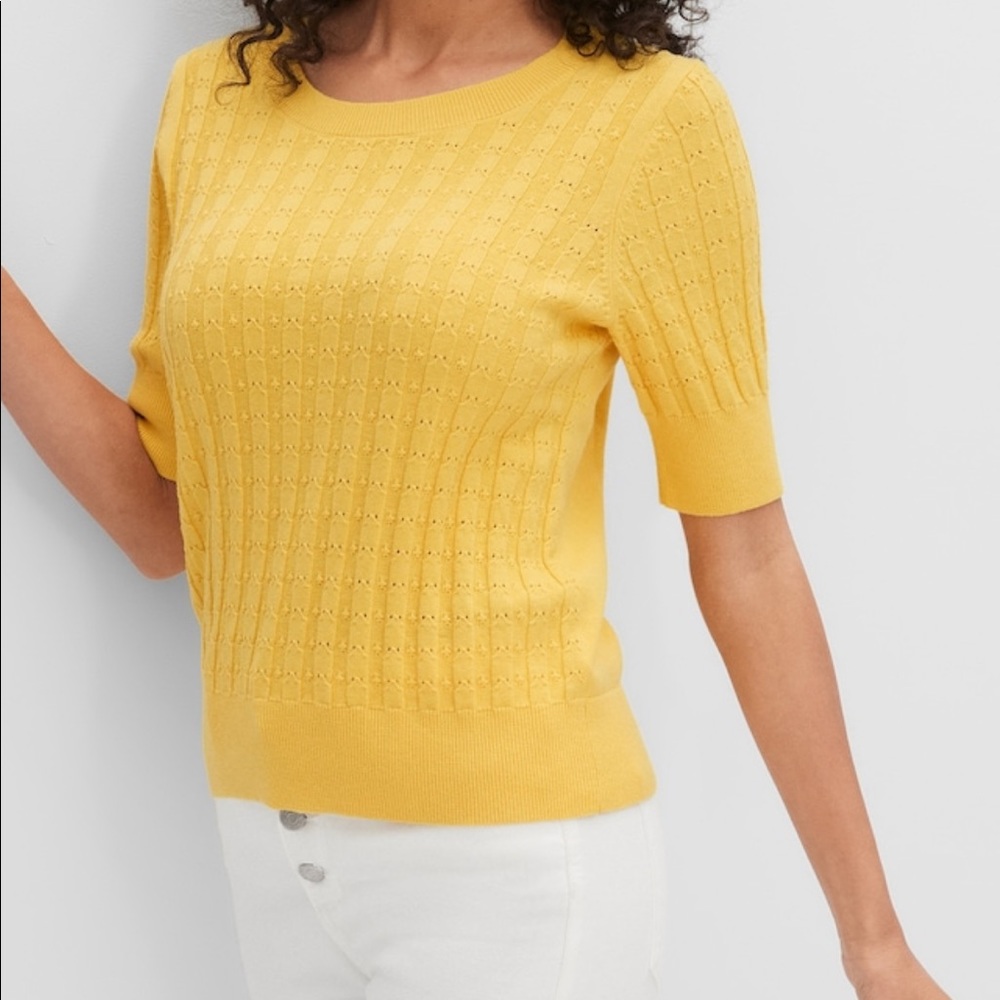 Banana Republic Factory NWT Yellow SS Sweater Sz S